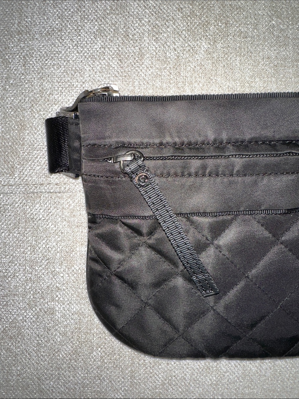 lululemon athletica Black Quilted Belt Bag - Picture 3 of 9